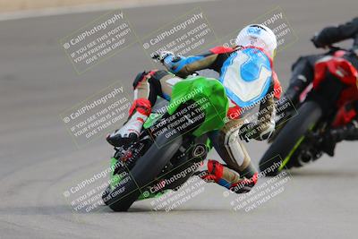 media/Dec-17-2022-SoCal Trackdays (Sat) [[224abd9271]]/Turn 10 Backside (120pm)/